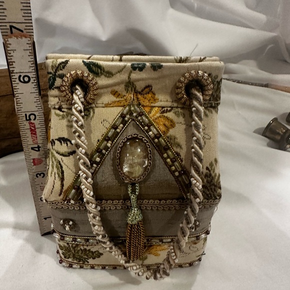 Mary Frances Stunning Women's Elegant Bag - Picture 7 of 9